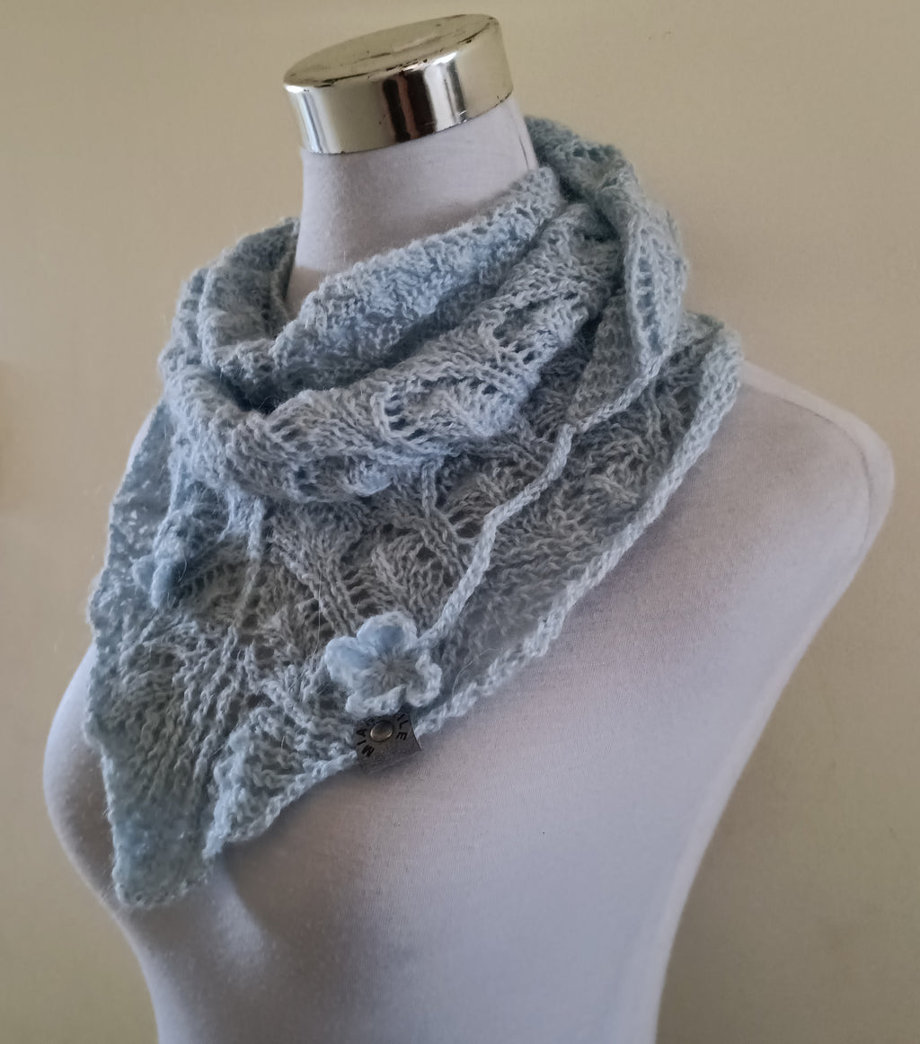 Cuello modelo encaje Celeste